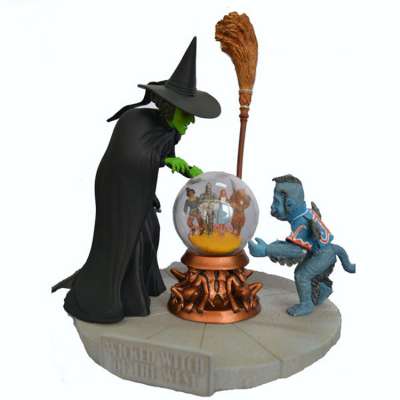 Witches and little monkeys that children like halloween snow globes