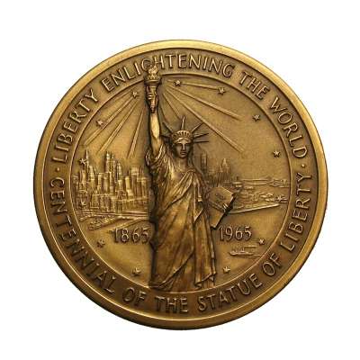 Custom tourist souvenir Statue of Liberty medallion