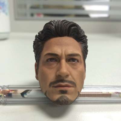 Guo hao hot sale kids toy craft , tony stark resinic head figurine