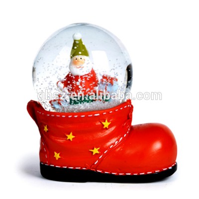 Resin souvenir snow globe christmas gift polyresin santa claus christmas snow globe for sale